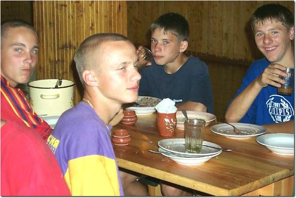 camp8819_l.jpg