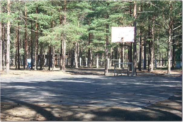 camp_01l.jpg