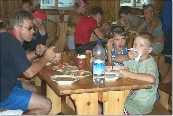 camp_10l.jpg